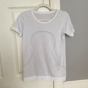 Lululemon Swiftly Relaxed-Fit Short Sleeve T-Shirt